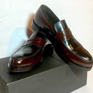 “ALDO BRUE” SPLIT-TOE TU-TONED LEATHER PENNY LOAFERS